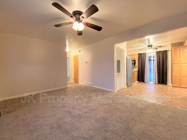 Foto del edificio - 409 26th Ave NE