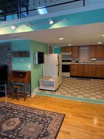 Building Photo - 56 Lancaster Rd