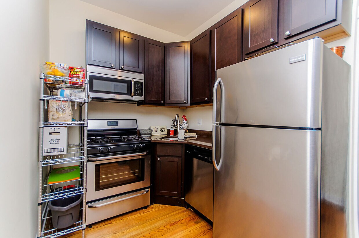Foto principal - 1825 N Hermitage Ave