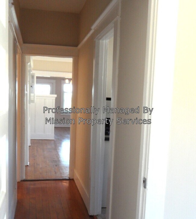 Foto del edificio - 1511 1/2 Bellevue Ave