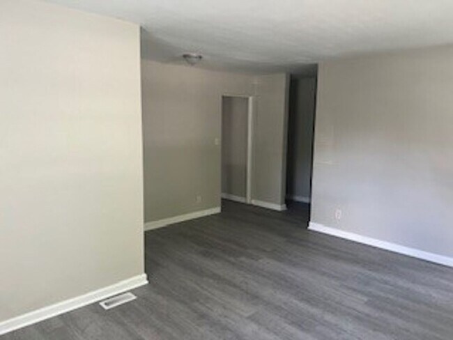 Foto del edificio - 3 Bedroom Home located on Indy's eastside
