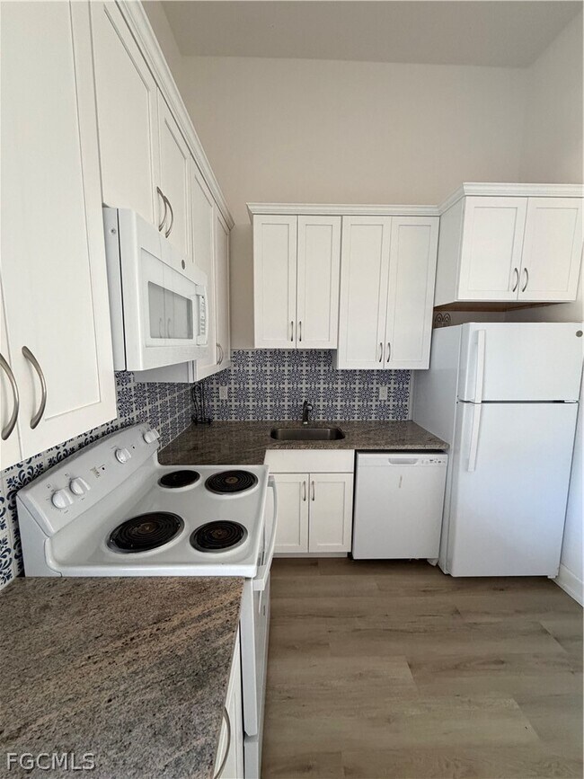 Foto del edificio - 11621 Tomato Rd