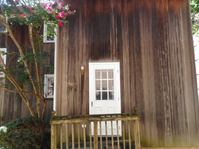 Foto del edificio - 116 N Union Ave