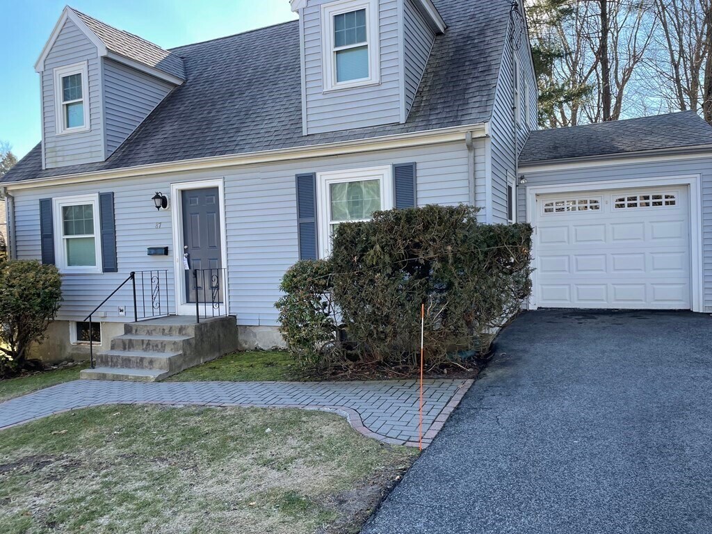 87 Curve St, Needham, MA 02492 House Rental in Needham, MA
