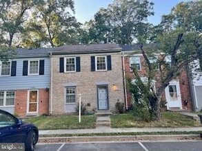 Building Photo - 9218 Sprucewood Rd