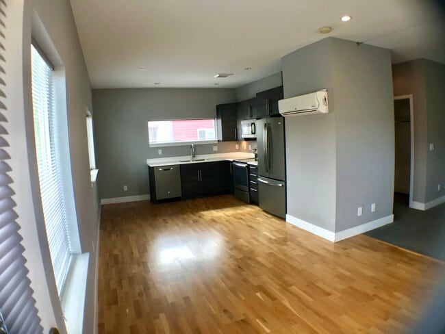 Building Photo - 2803 W 52nd Ave