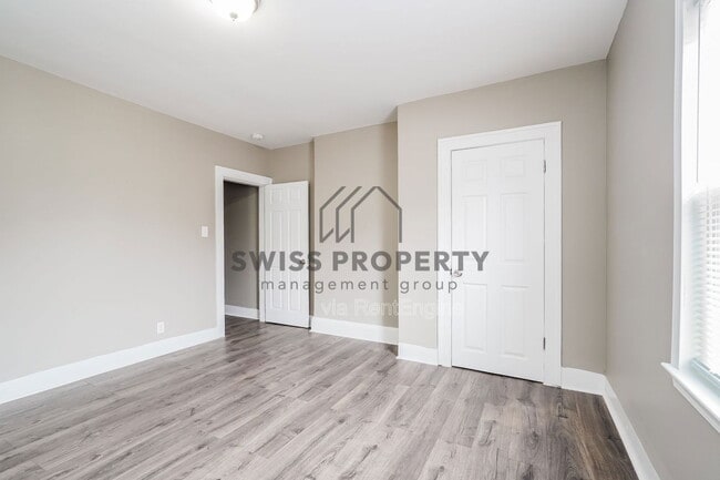 Foto del edificio - 761 Seymour Ave