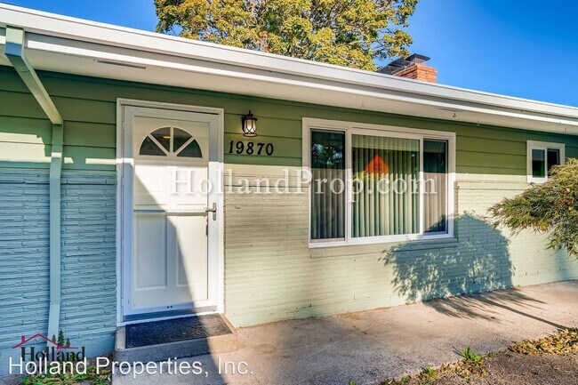 Building Photo - 3 br, 1.5 bath House - 19870 SW Walquin Ct