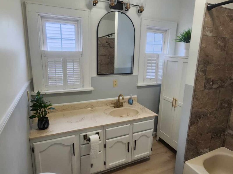 369 E Tuscarawas Ave, Barberton, OH 44203 House Rental in Barberton