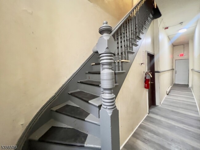 Foto del edificio - 608 Main St