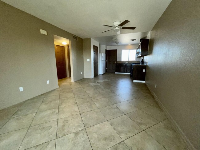 Building Photo - 2 bed 1 bath ground floor $1300 rent BHCRE...