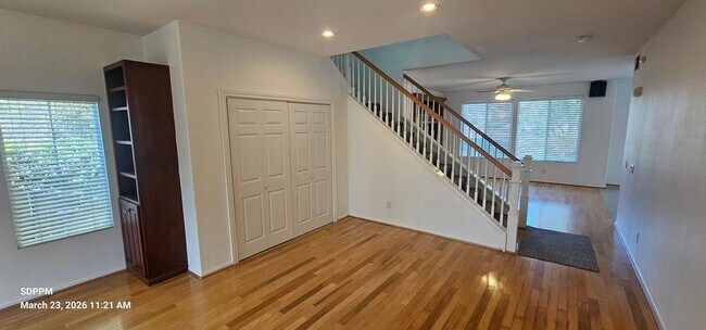 Building Photo - CARMEL VALLEY / SAN DIEGO - Torrey Hills Nice 4 Bedroom / 2.5 Bath House.  AVAILABLE NOW!