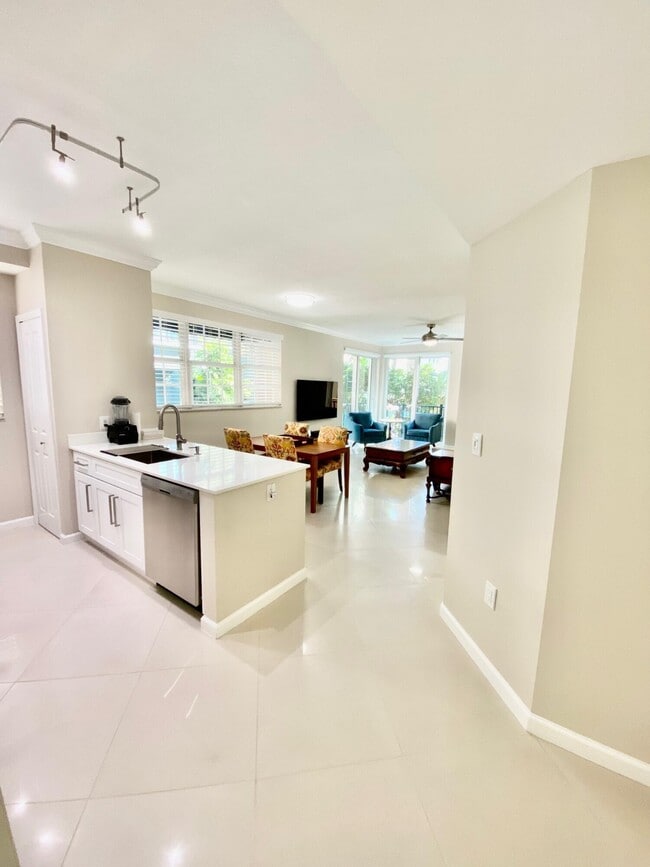 Foto del edificio - 225 NE 1st St