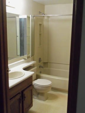 Building Photo - 306 Cedar Crest Dr