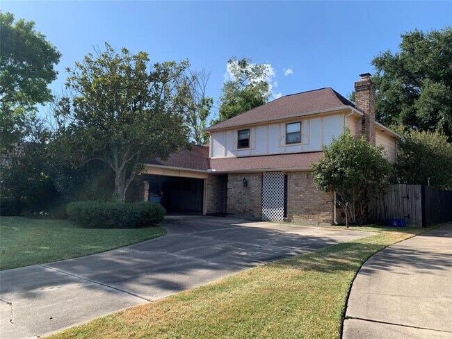 Building Photo - 15526 Rio Plaza Dr