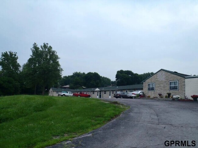 Building Photo - 1201 Fort Crook Rd S