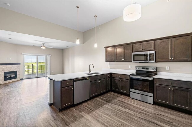 Building Photo - 2871 Spring Rose Cir
