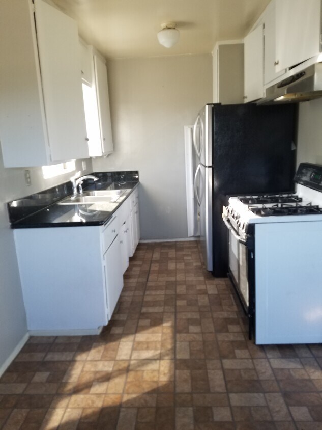 Primary Photo - 2617 S Fremont Ave