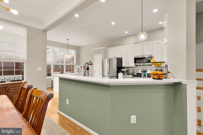 Building Photo - 6143 Cinnamon Ct