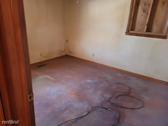 Foto del edificio - 3 br, 1 bath House - 3809 W Fondulac St 1 ...