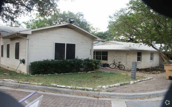 Building Photo - Community Housing
