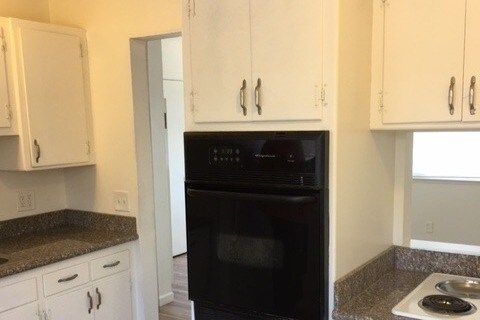 Primary Photo - 1601 Frisbie Ct