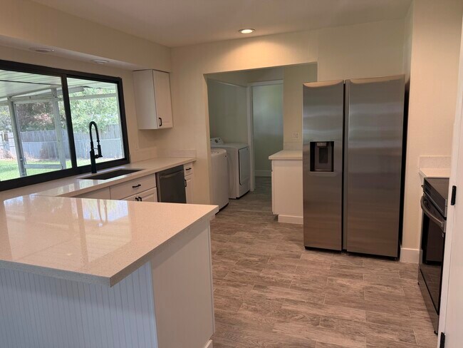 Foto del edificio - 1117 SE Stewart Rd