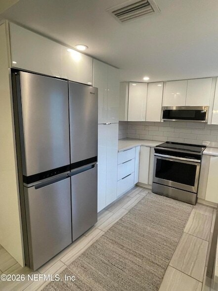 Building Photo - 695 A1A N