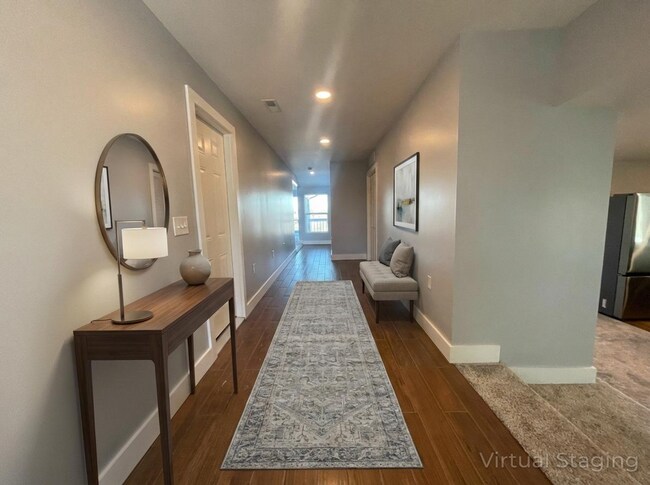 Foto del edificio - Newly Renovated 3 bedroom 4 bath - 2 Car Garage and Shoppe - The VIEW!!!