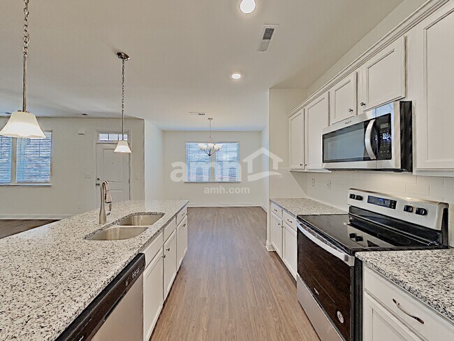 Building Photo - 427 Catawba St
