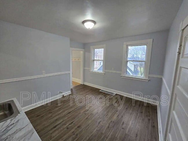 Foto del edificio - 3111 W Walnut St