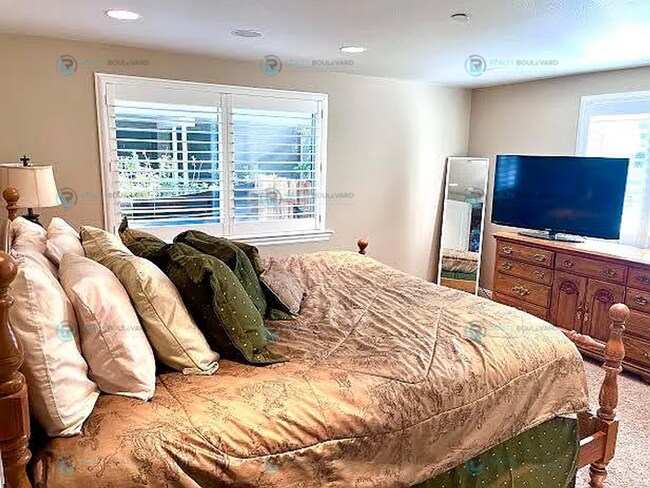 Foto del edificio - Luxury Tahoe 5 bedroom 3 car garage home i...