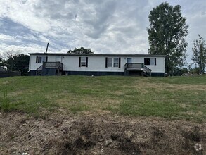 Building Photo - 627 Flinn Ave
