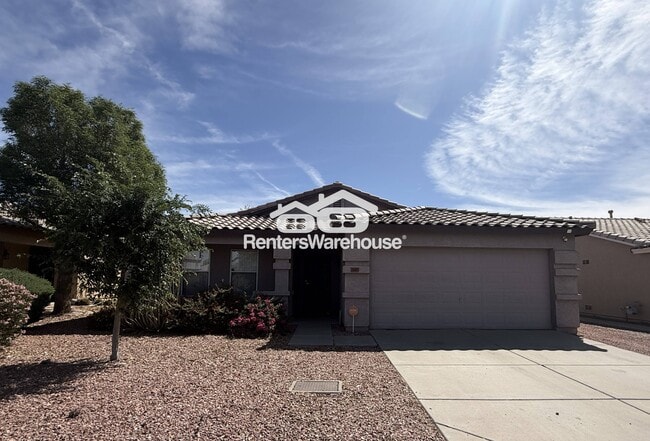 Building Photo - 2607 S 71st Dr