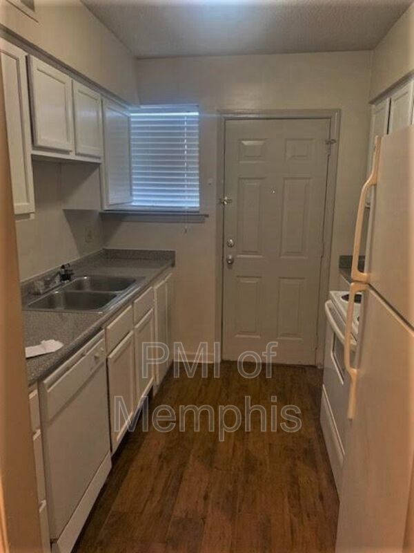 Foto del edificio - 1161 Poplar Ave