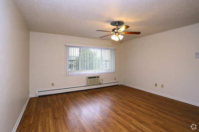 1BR, 1BA - Living Room - Pine Meadows Apartments