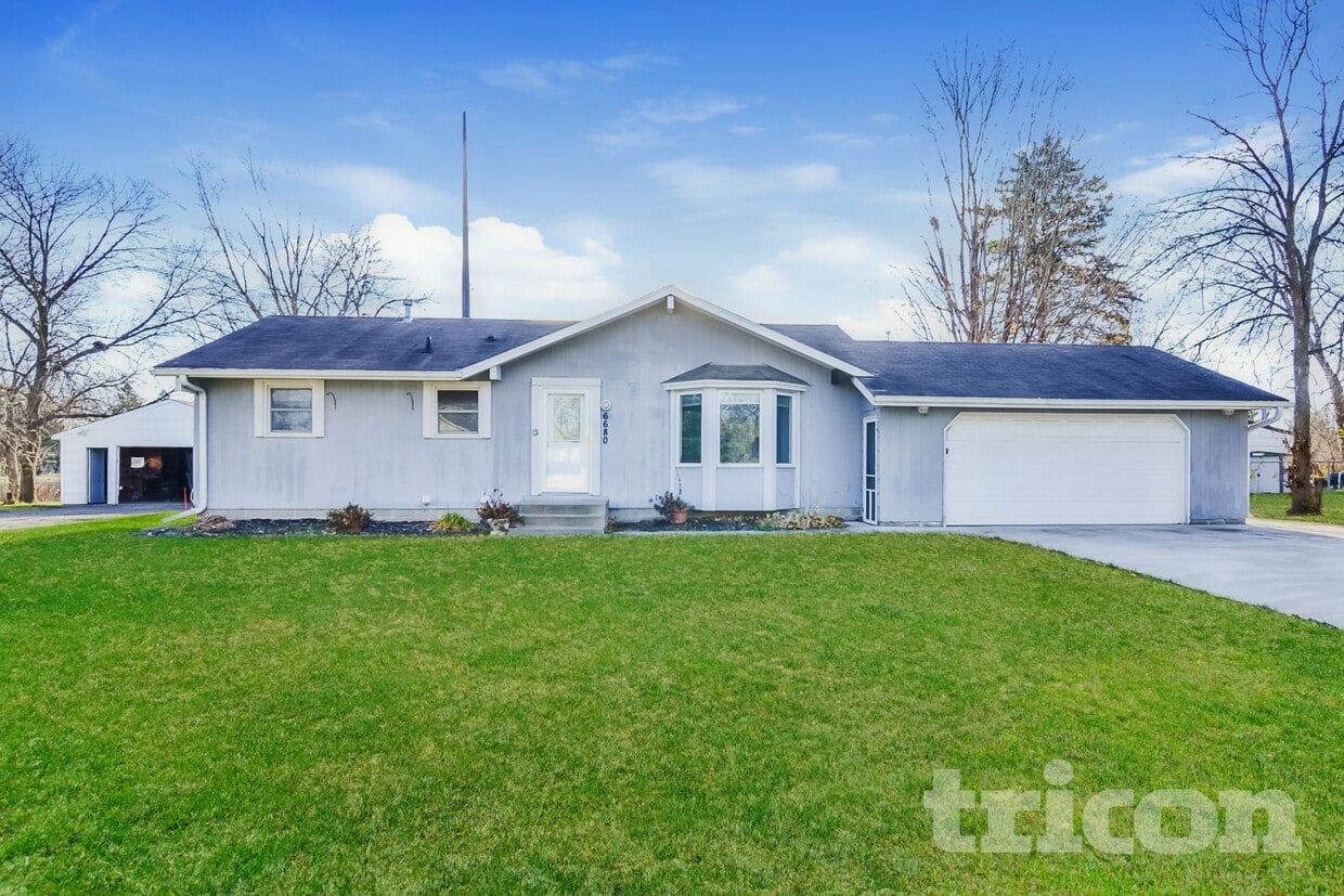 Primary Photo - 6680 168th St W