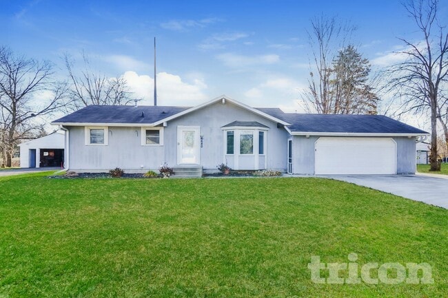 Building Photo - 6680 168th St W