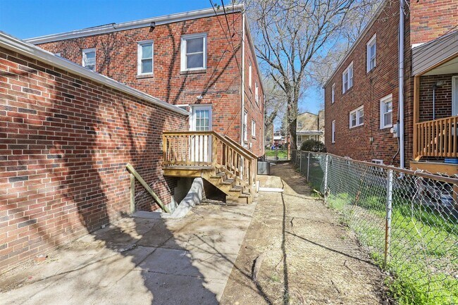 Building Photo - Coming Soon -Semi-Attached Family Home Loc...