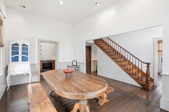 Building Photo - 614 16th St