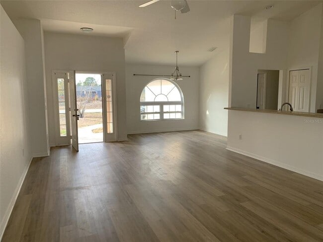 Building Photo - 12516 Willmington Blvd