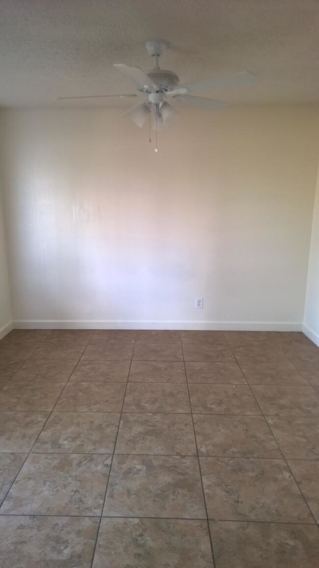 Foto del edificio - 2222 N 27th St