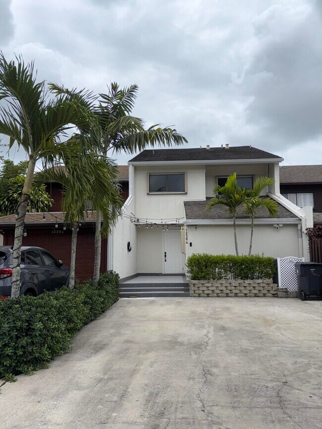 Foto del edificio - 12394 Westhampton Cir