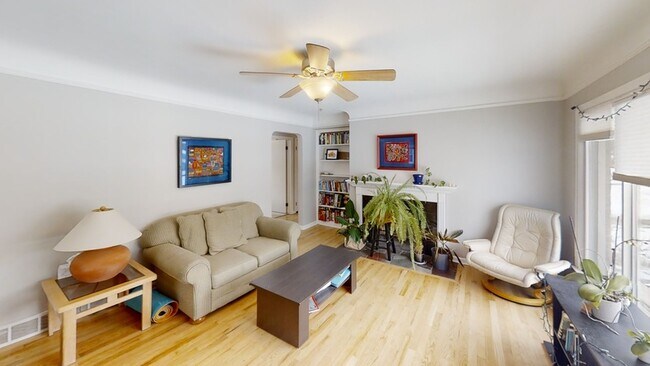 Building Photo - 1487 Kirtland Dr