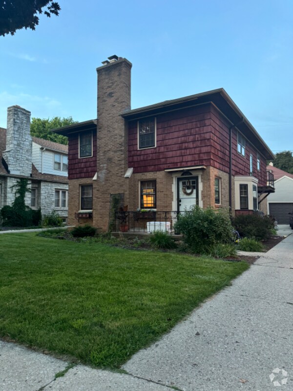 Enderis Park Apartments for Rent with Parking Milwaukee, WI 1