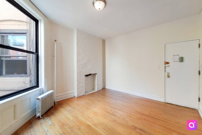 Foto del edificio - 211 W 80th St