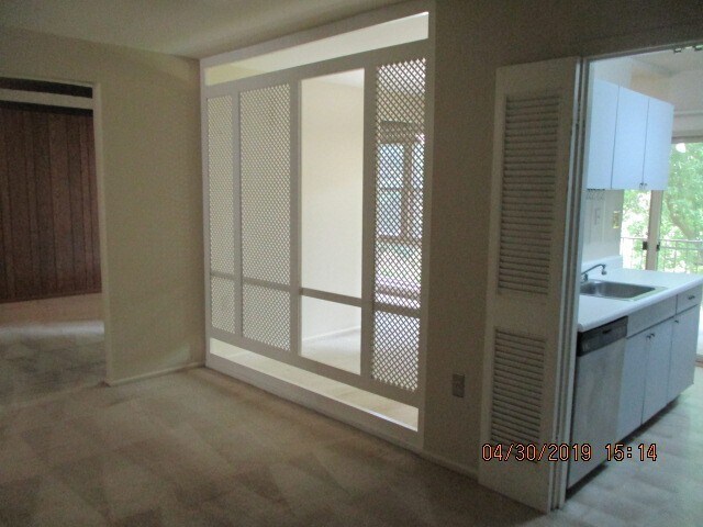 Foto del edificio - 2206 Greenery Ln