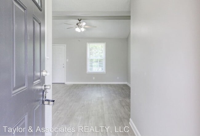 Building Photo - 3 br, 2 bath House - 385 Manorstone LN