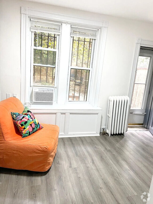 Building Photo - 224 W 135th St