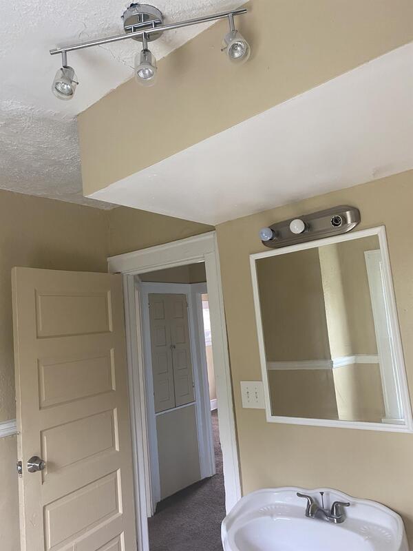 Building Photo - 11208 Ada Ave